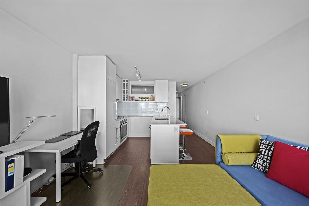 668 Columbia Street - Photo 4