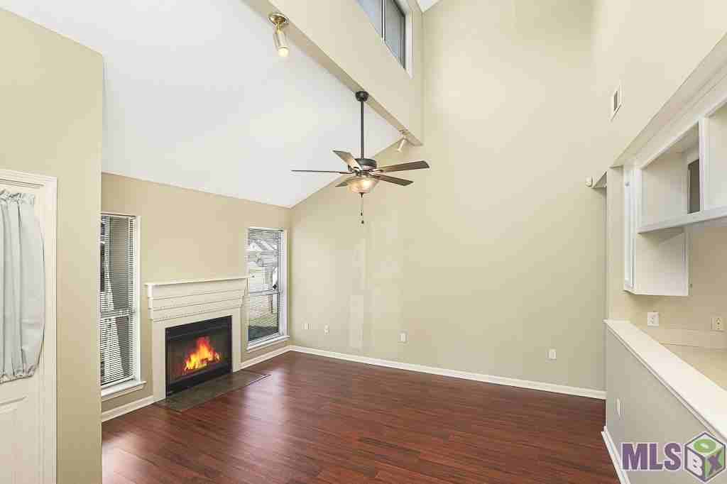 9625 Siegen Lane - Photo 3 of 16