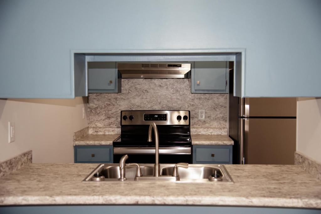 308 E 3rd St - Photo 2 of 4