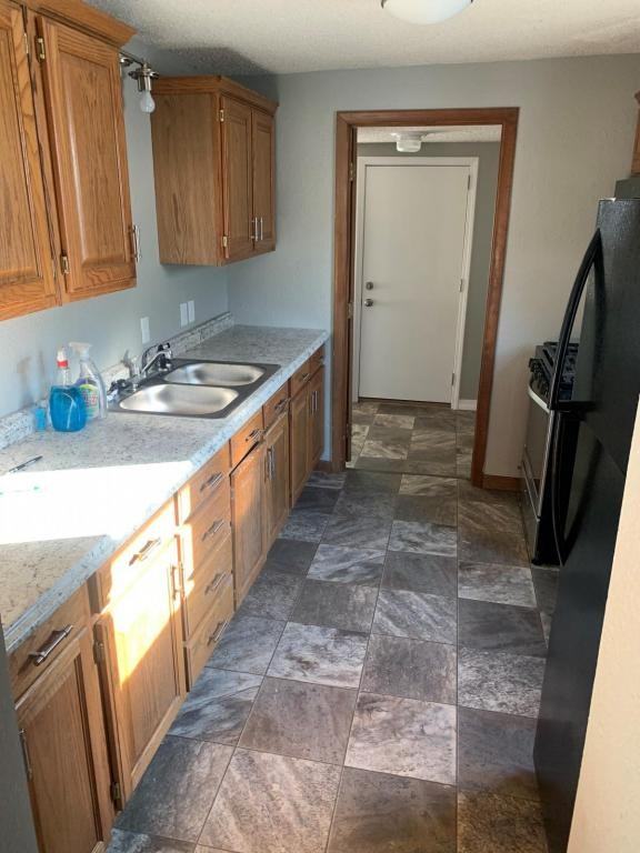 506 Olive St - Photo 3 of 7