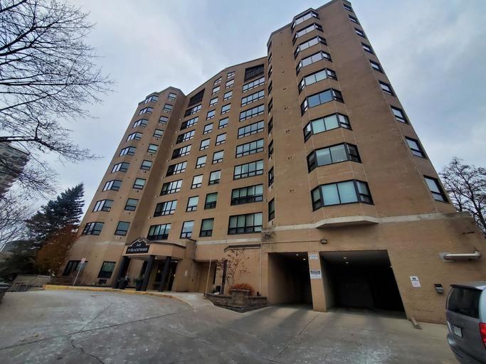 549 Ridout St N #102 - Photo 2 of 19