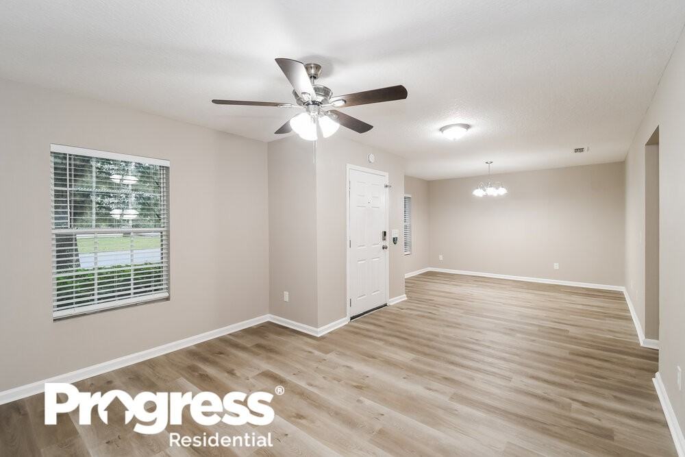 10303 Normanwood Ct - Photo 3 of 16