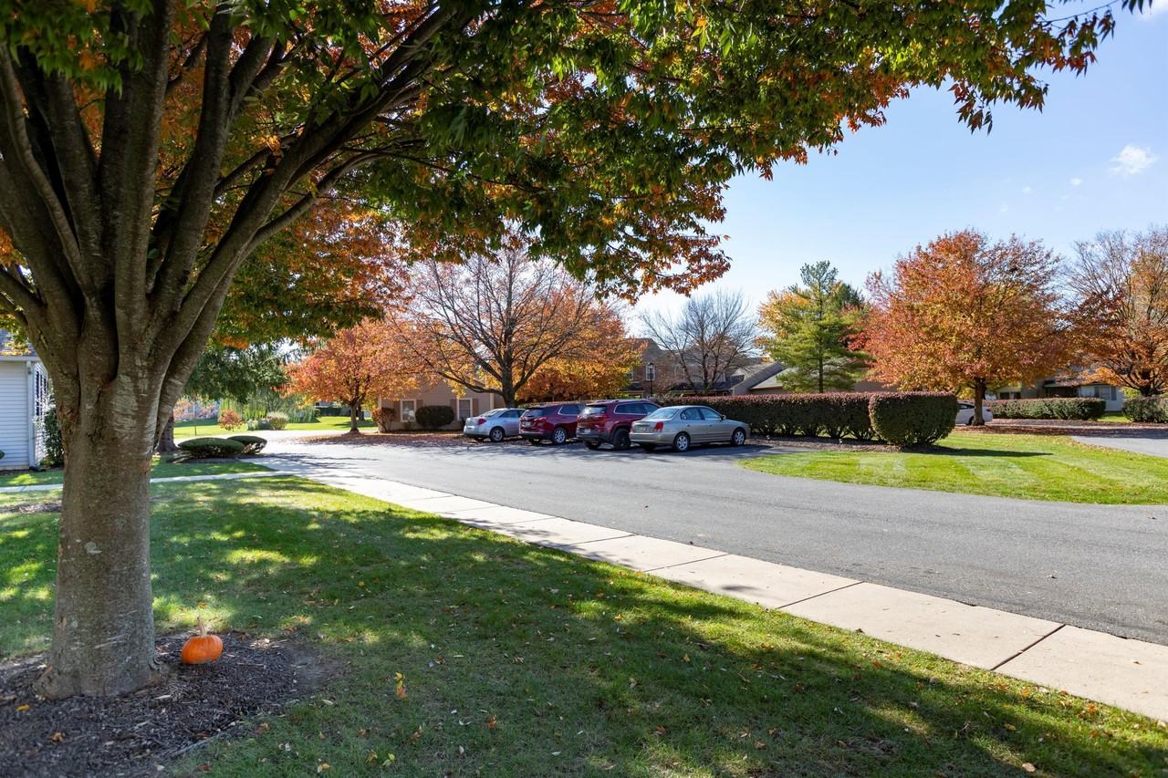 49 Ashlea Vlg #1 - Photo 2 of 20