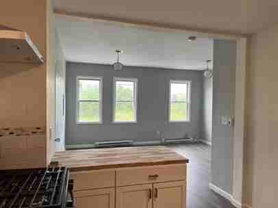 1150 Barrett St #3 - Photo 3 of 6