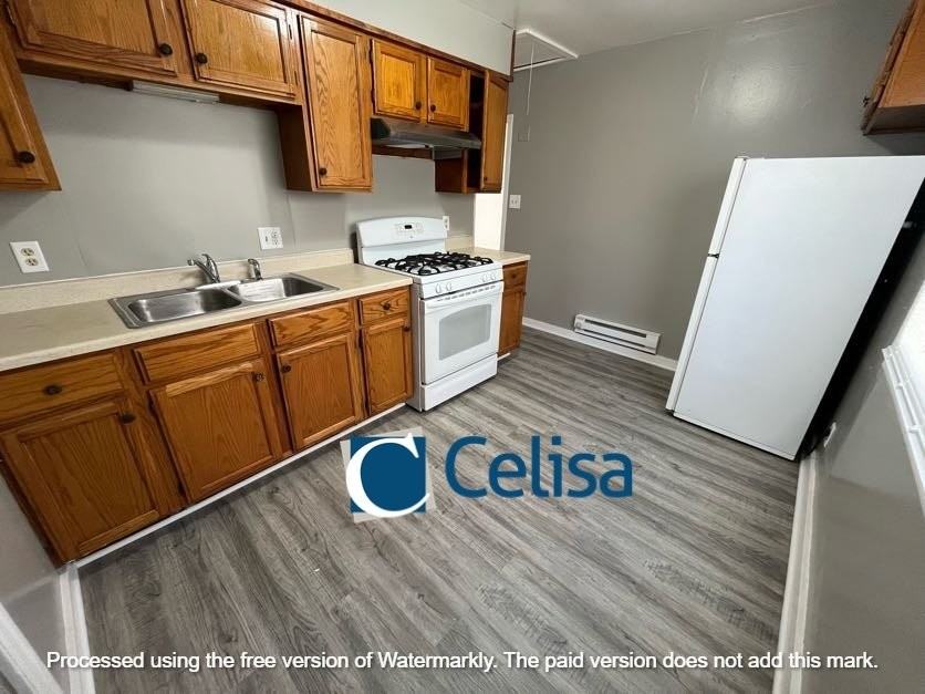 1011 Milton St - Photo 3 of 10