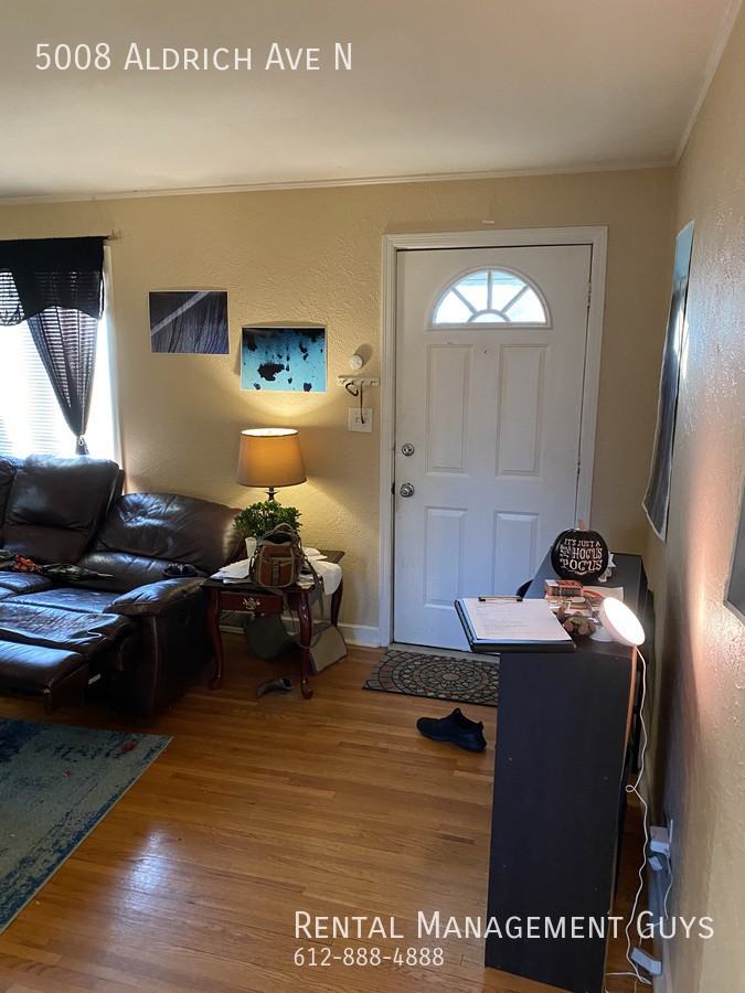 5008 Aldrich Ave N - Photo 3 of 11