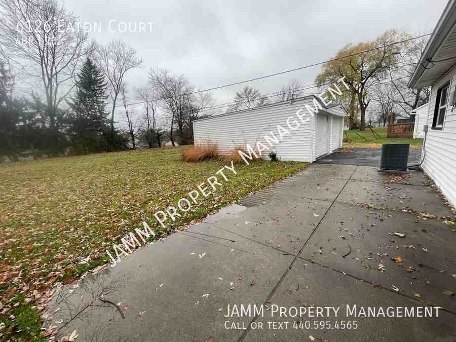 6126 Eaton Ct - Photo 3 of 20