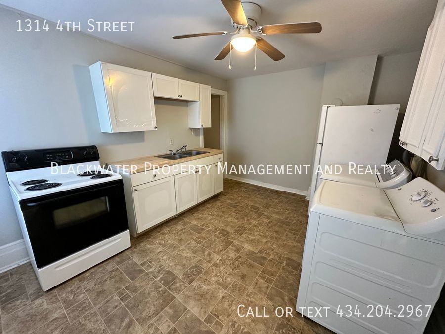 1314 4th St - Photo 3 of 6