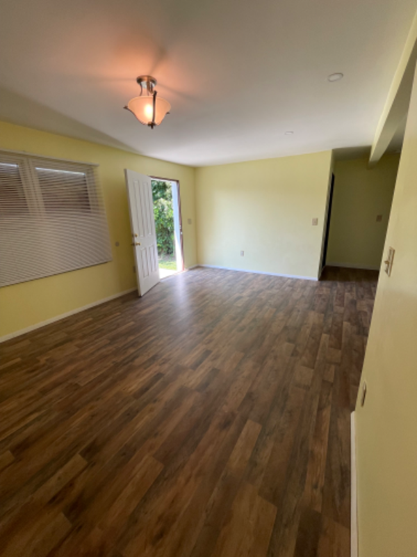 836 Leona Avenue - Photo 7 of 18