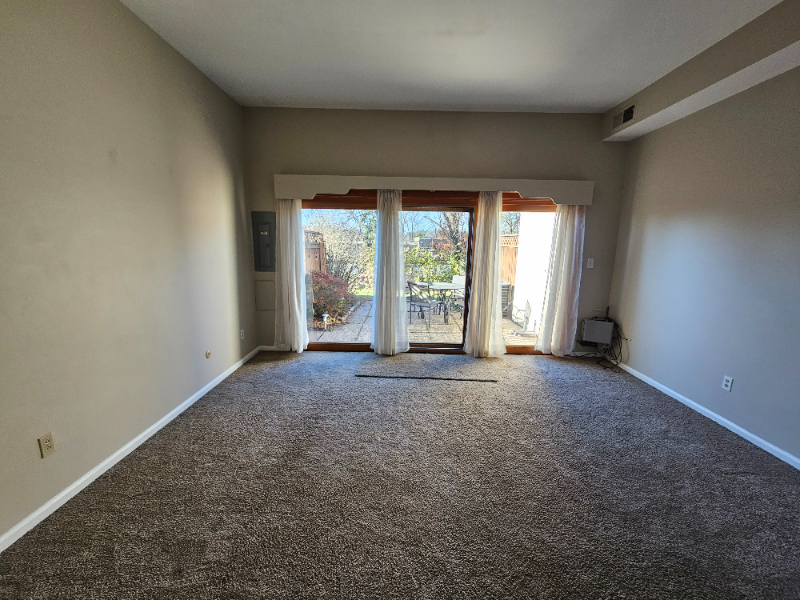 1238 Pennsbury Blvd - Photo 3 of 13