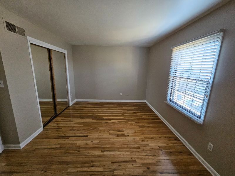 1238 Pennsbury Blvd - Photo 7 of 13