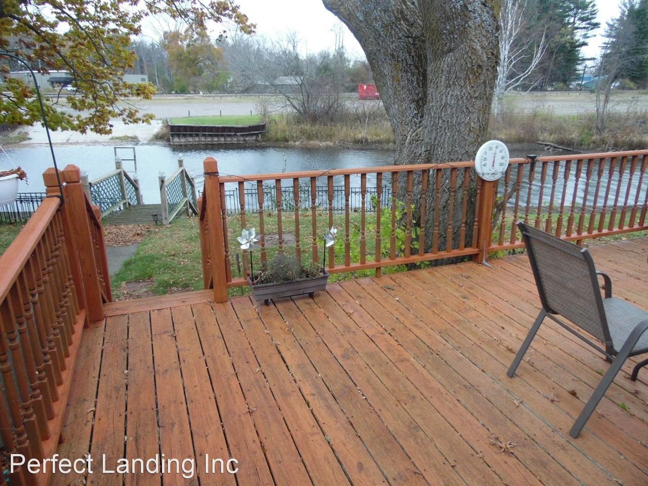 808 W Lake St - Photo 2 of 17