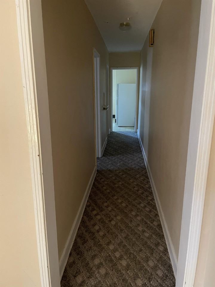 1205 12th St #3 - Photo 4 of 8