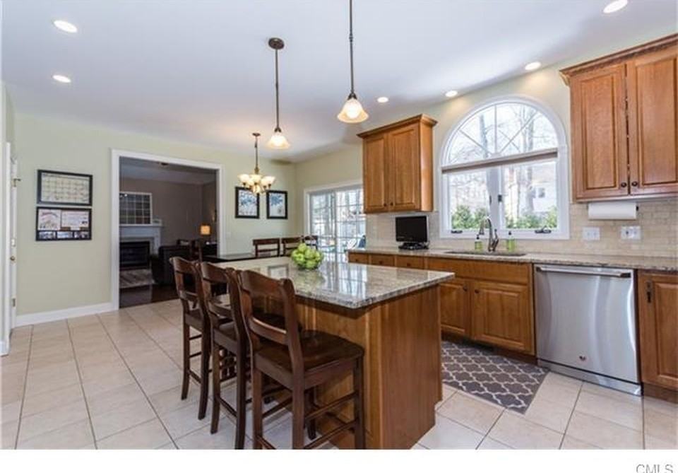 33 Sarenee Cir #NA - Photo 2 of 5