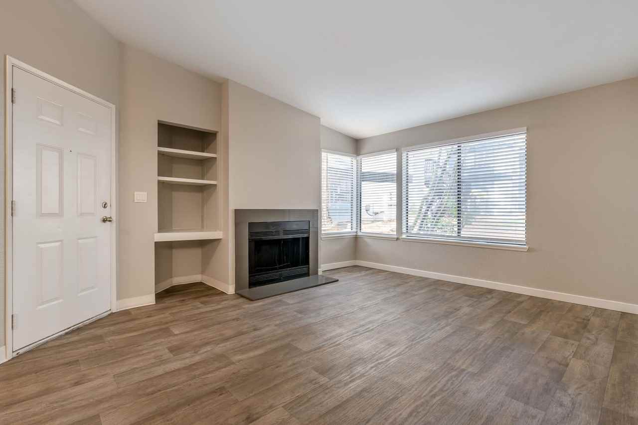 The Lakes - Photo 2 of 27