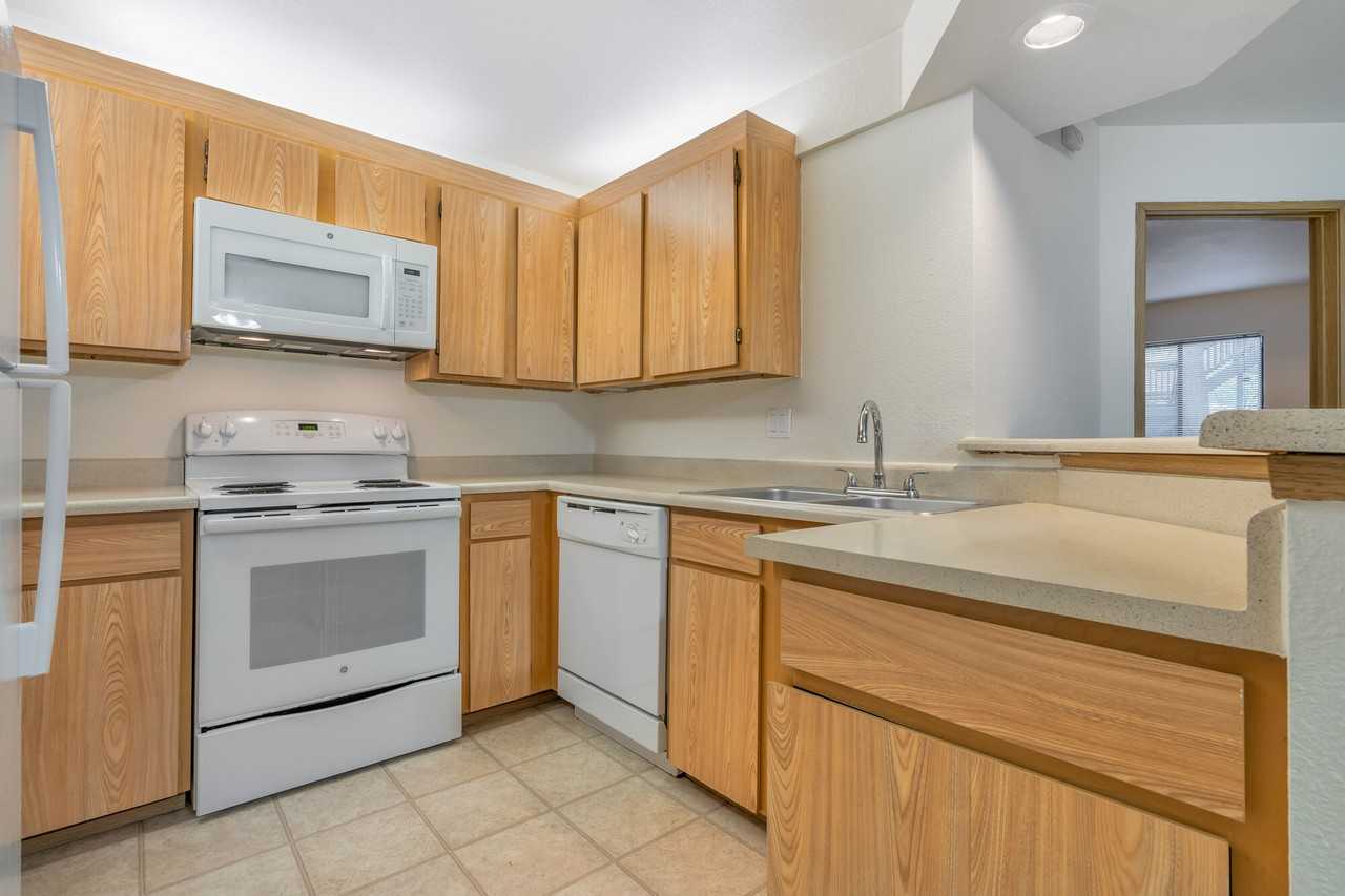 The Lakes - Photo 5 of 27