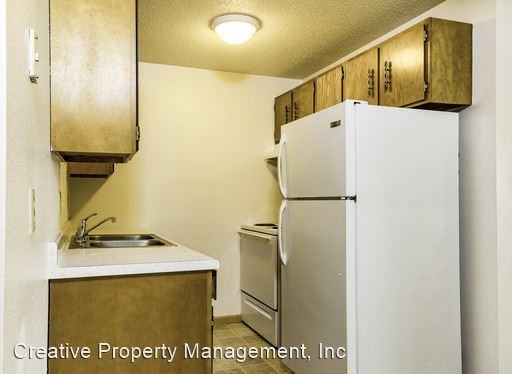 1305 8th St NW - Photo 2 of 5