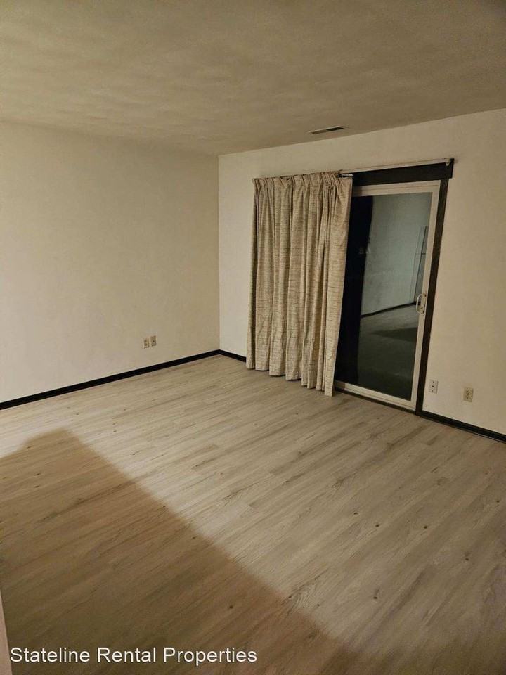 1908 Blackhawk Blvd - Photo 3 of 8