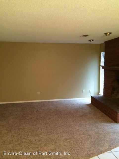 8605 - 8607 Southridge Drive - Photo 2 of 9