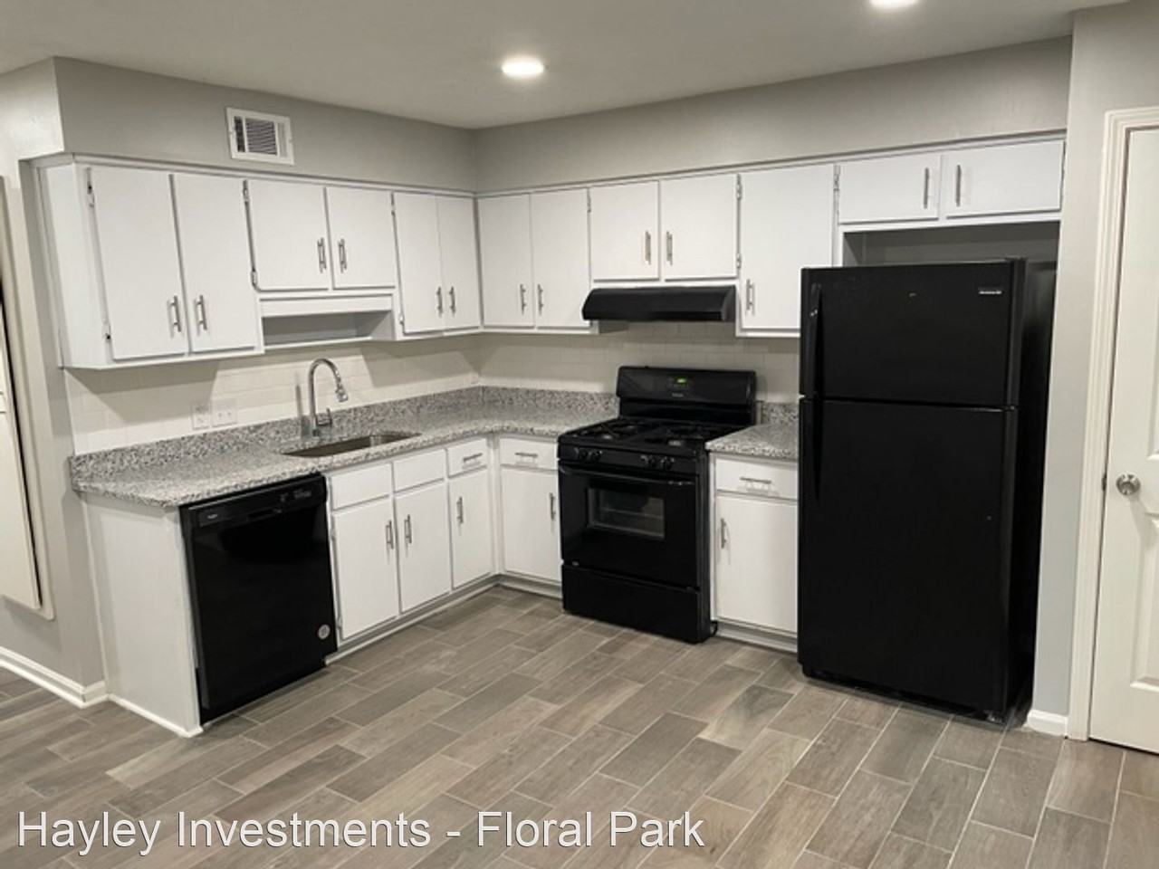 1107/1108 Elliott Avenue - Photo 2 of 2