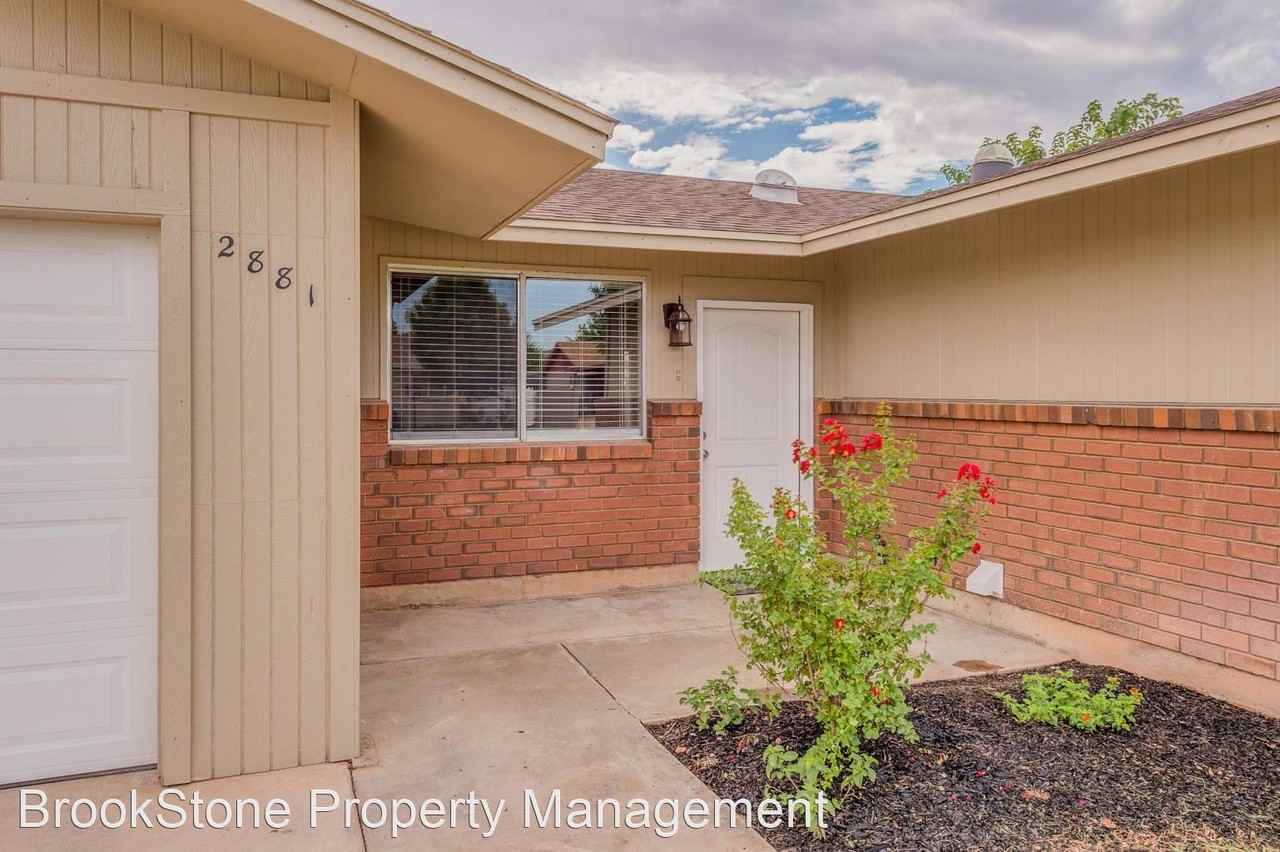 2881 Evergreen Dr - Photo 3 of 25