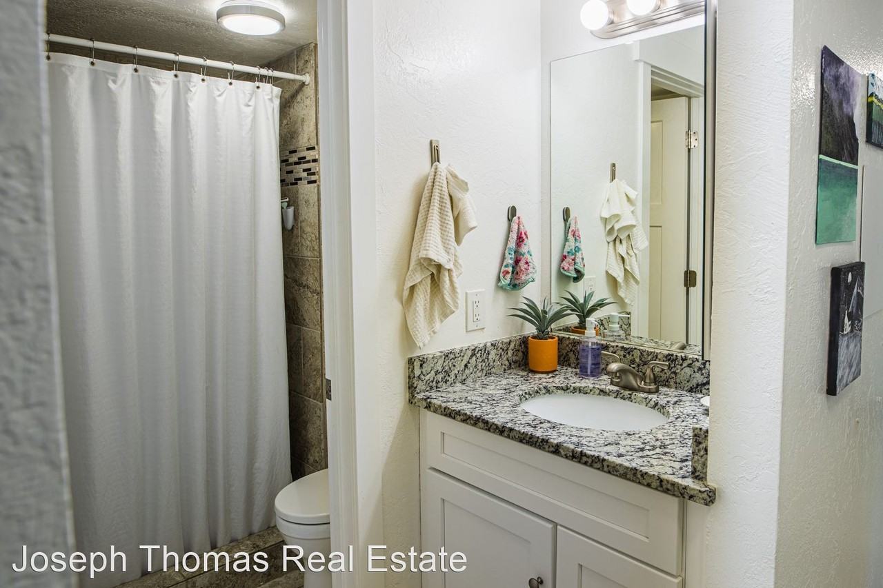 Men's and Women's Private and Shared rooms - Photo 2 of 6