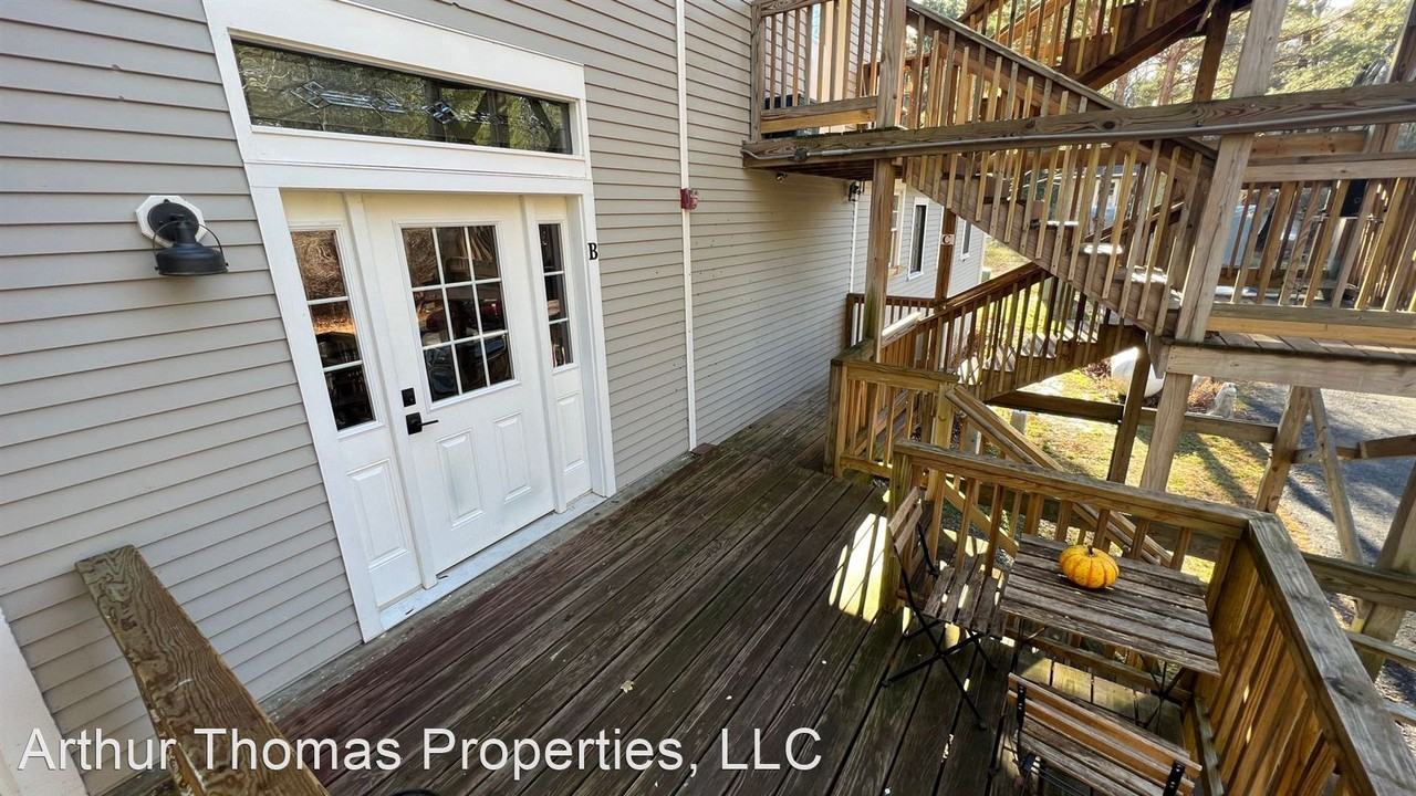 13 Tavern Way - Photo 2 of 32