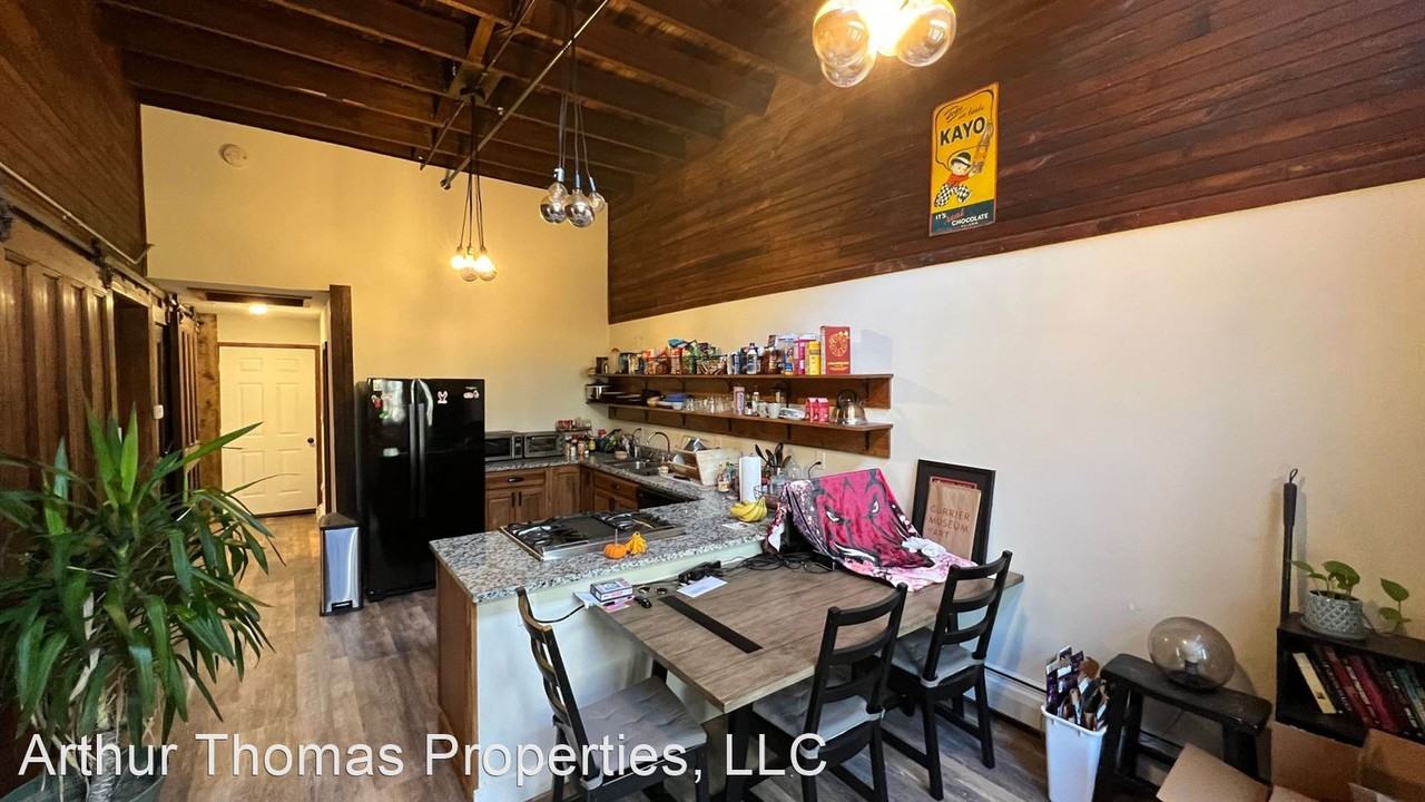 13 Tavern Way - Photo 3 of 32