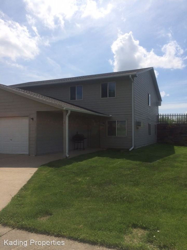 Google Map:  120 8th Avenue West Actual Address: 232 8th Avenue West - Photo 2 of 6