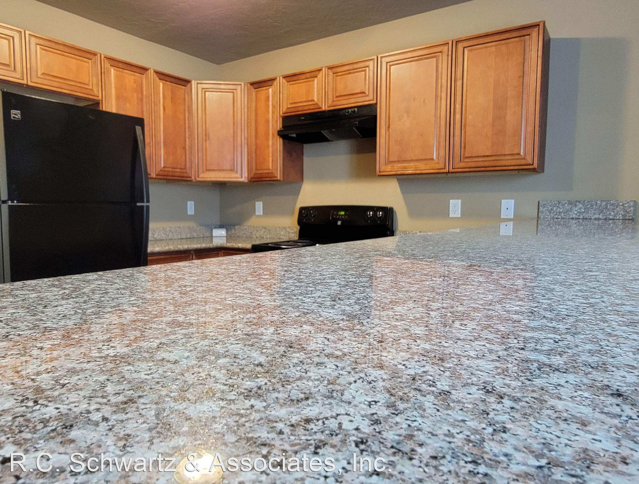 623/625 W Shannon Avenue - Photo 2 of 12