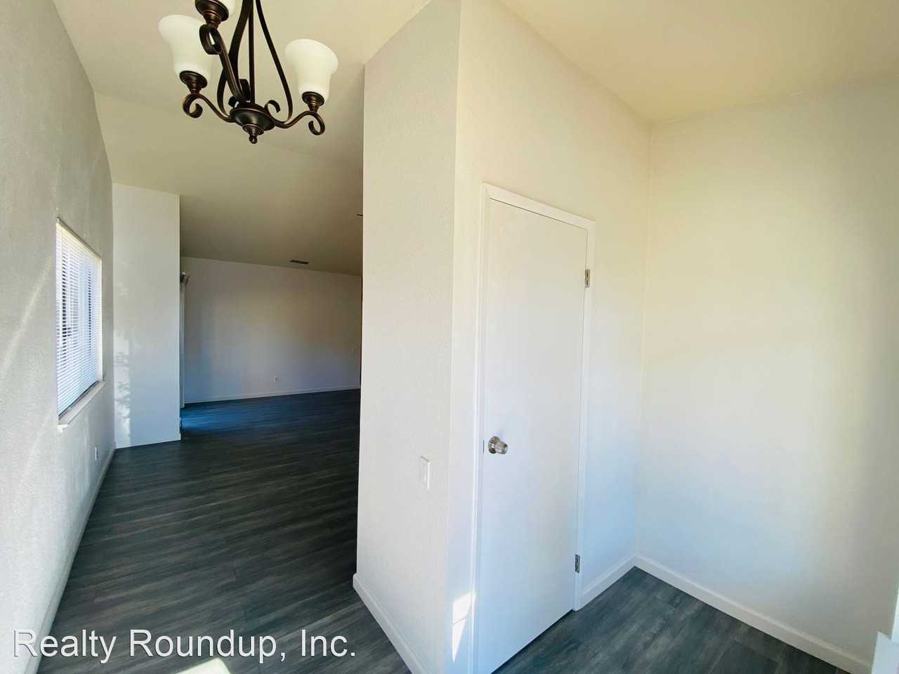 1310 Rice Ln - Photo 2 of 23