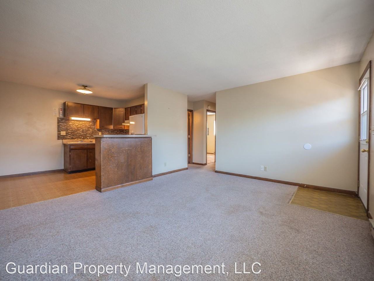 1135-1145.5 N College Dr - Photo 2 of 13