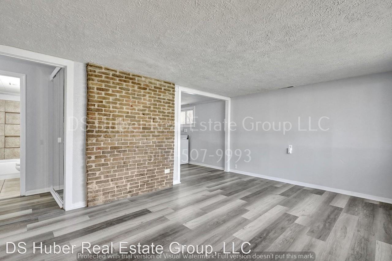 2407 Fielding Dr - Photo 2 of 17