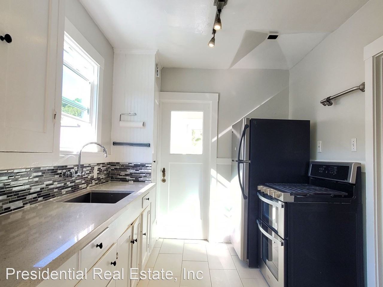 2225 Bailey Ave - Photo 2 of 5