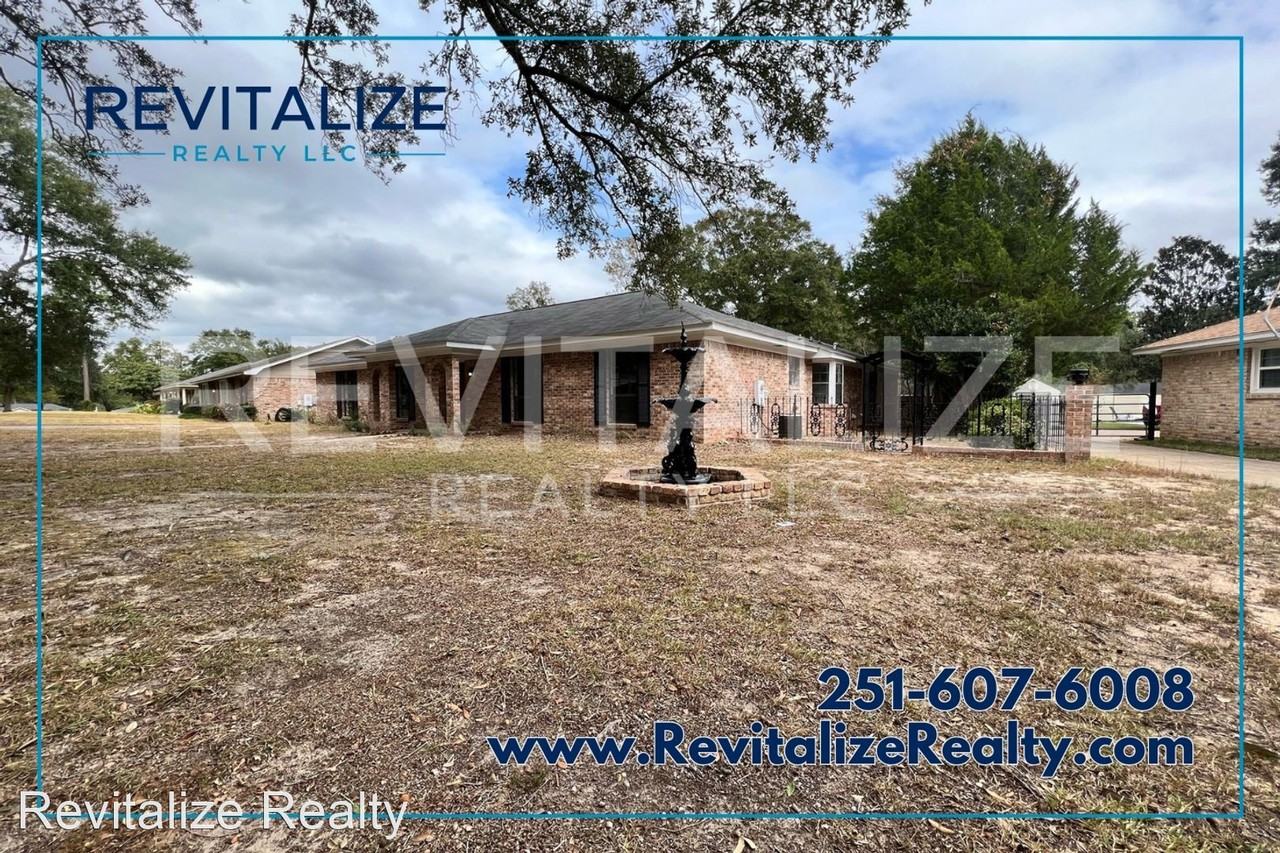 417 Hounds Run W - Photo 2 of 23