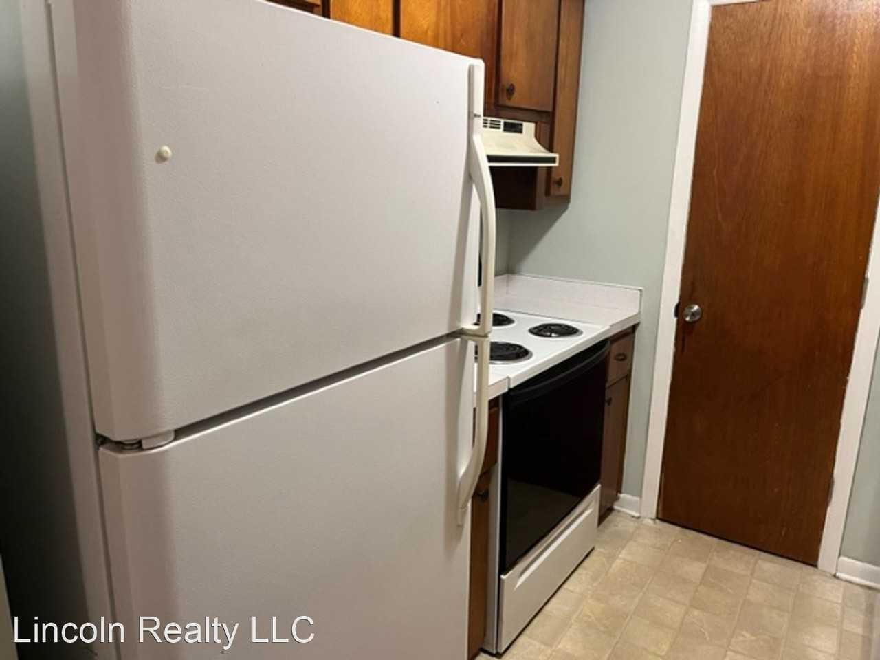 202 E. Main St. * - Photo 3 of 16