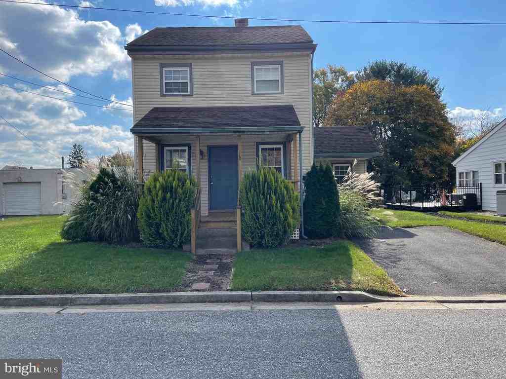 18 Park Ave - Photo 2 of 16