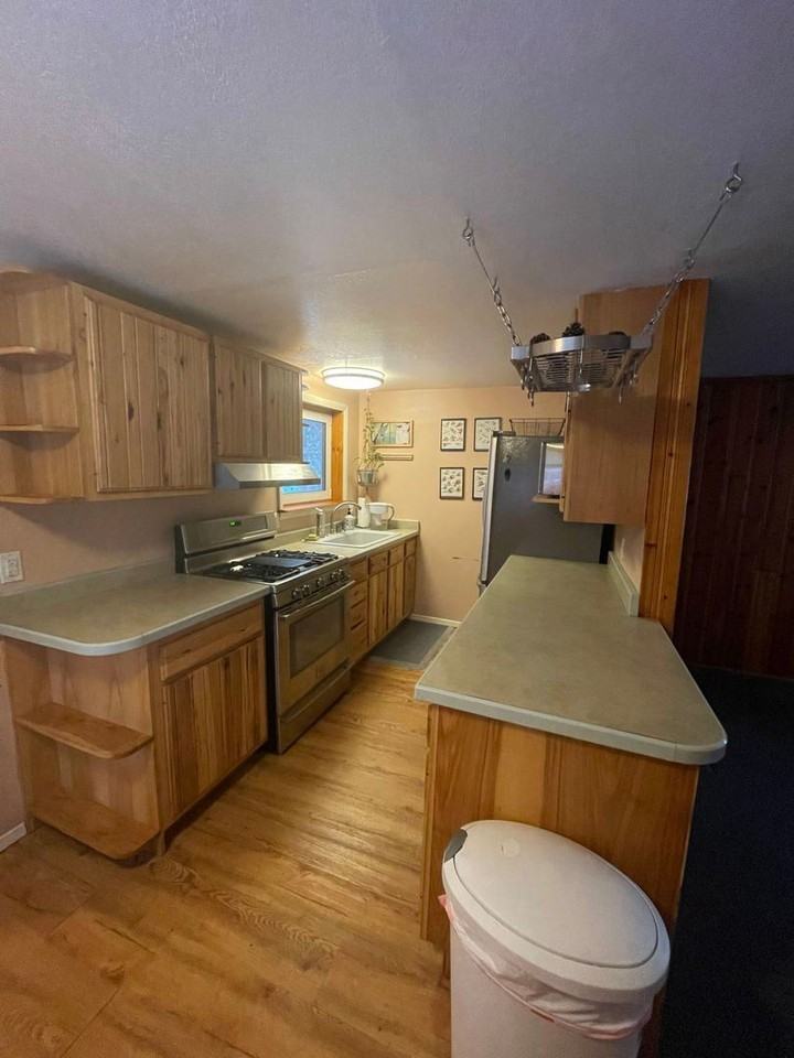 1207 Sourdough St - Photo 3 of 11