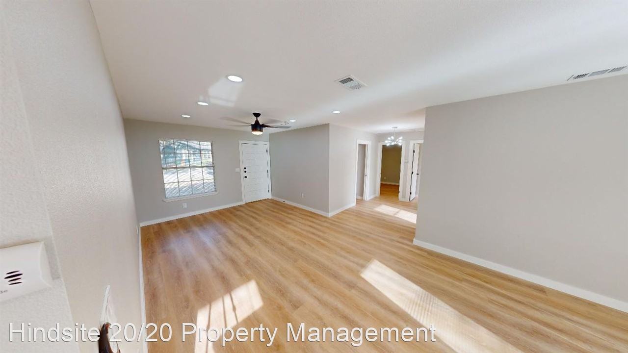 207 Schirra Pl - Photo 3 of 32