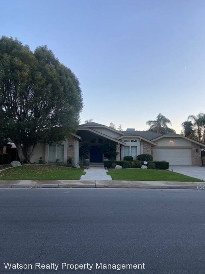 9409 High Oak Dr - Photo 3 of 22