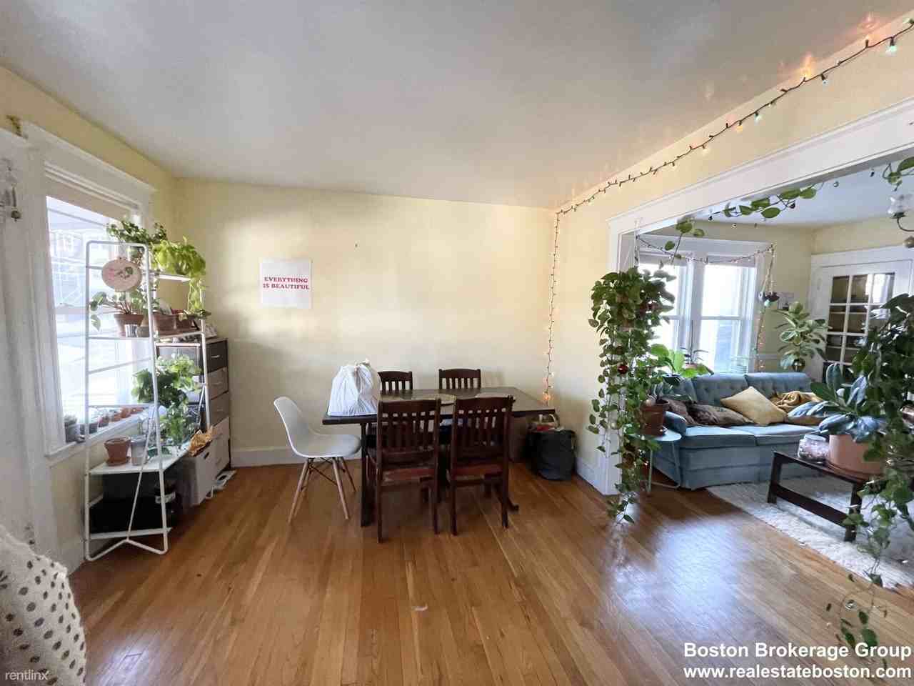 10 Mission St - Photo 2 of 7