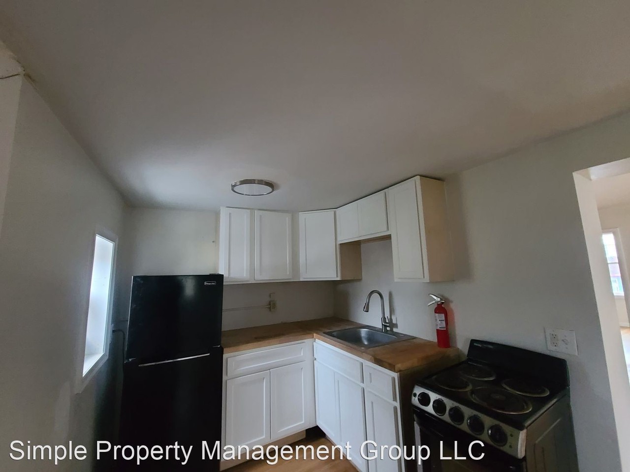 410 1/2 South 11th Street - Photo 2 of 8