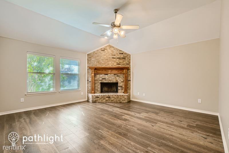 809 Max Dr - Photo 2 of 17