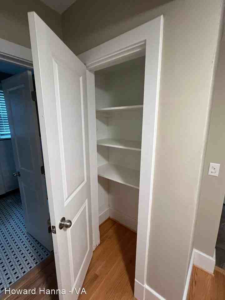 312 Maycox Ave - Photo 2 of 17