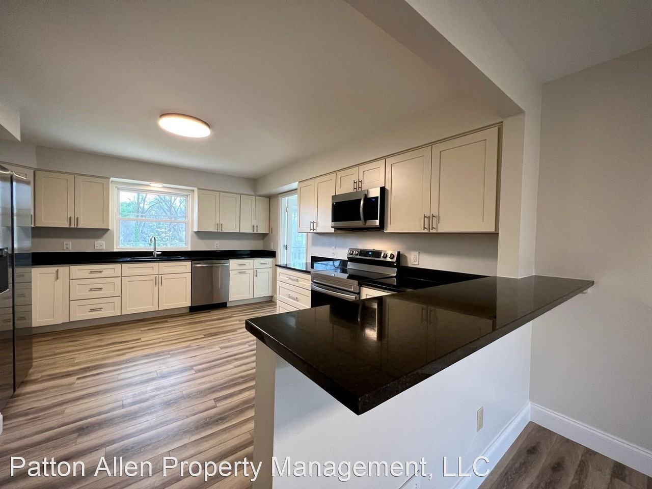 24 Crestview St - Photo 3 of 34