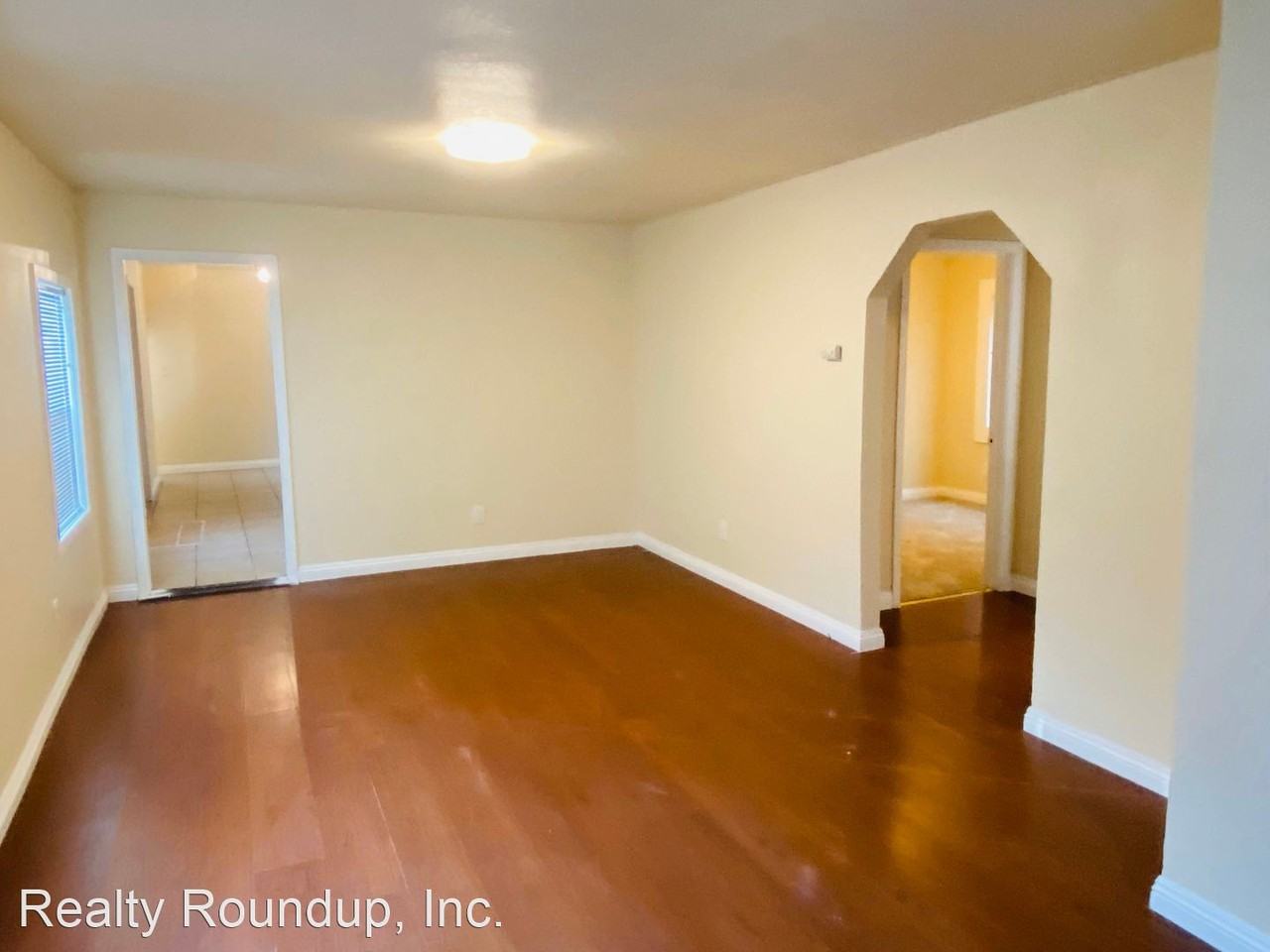 4116 34th St - Photo 2 of 19