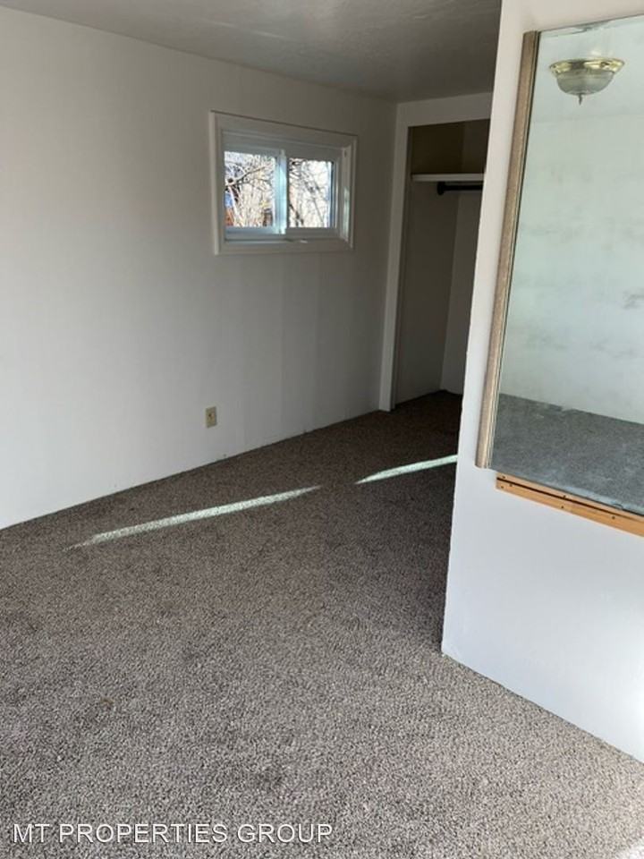 2105 River Rd - Photo 3 of 4