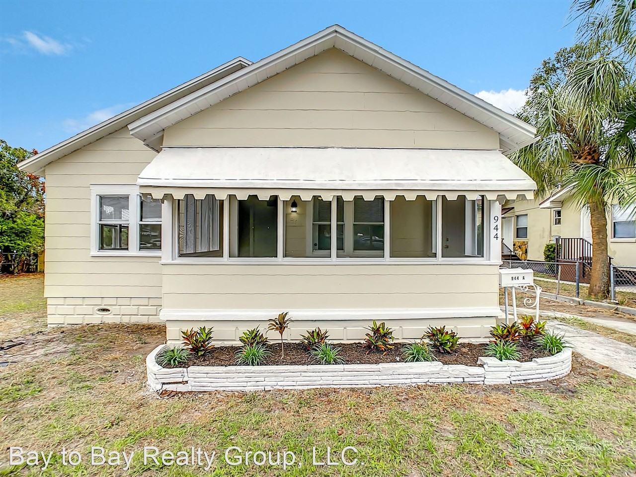 Beautifully Renovated 3 Bedroom House For Rent Available Now! Call