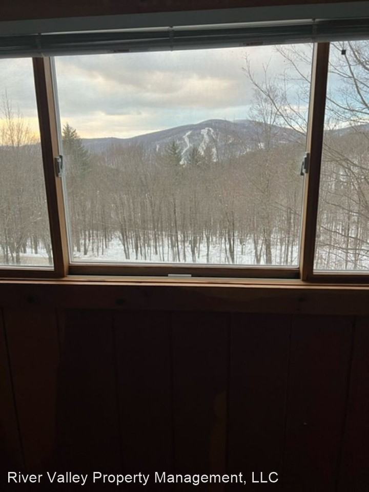 832 Grandview Lodge Rd #D - Photo 3 of 8