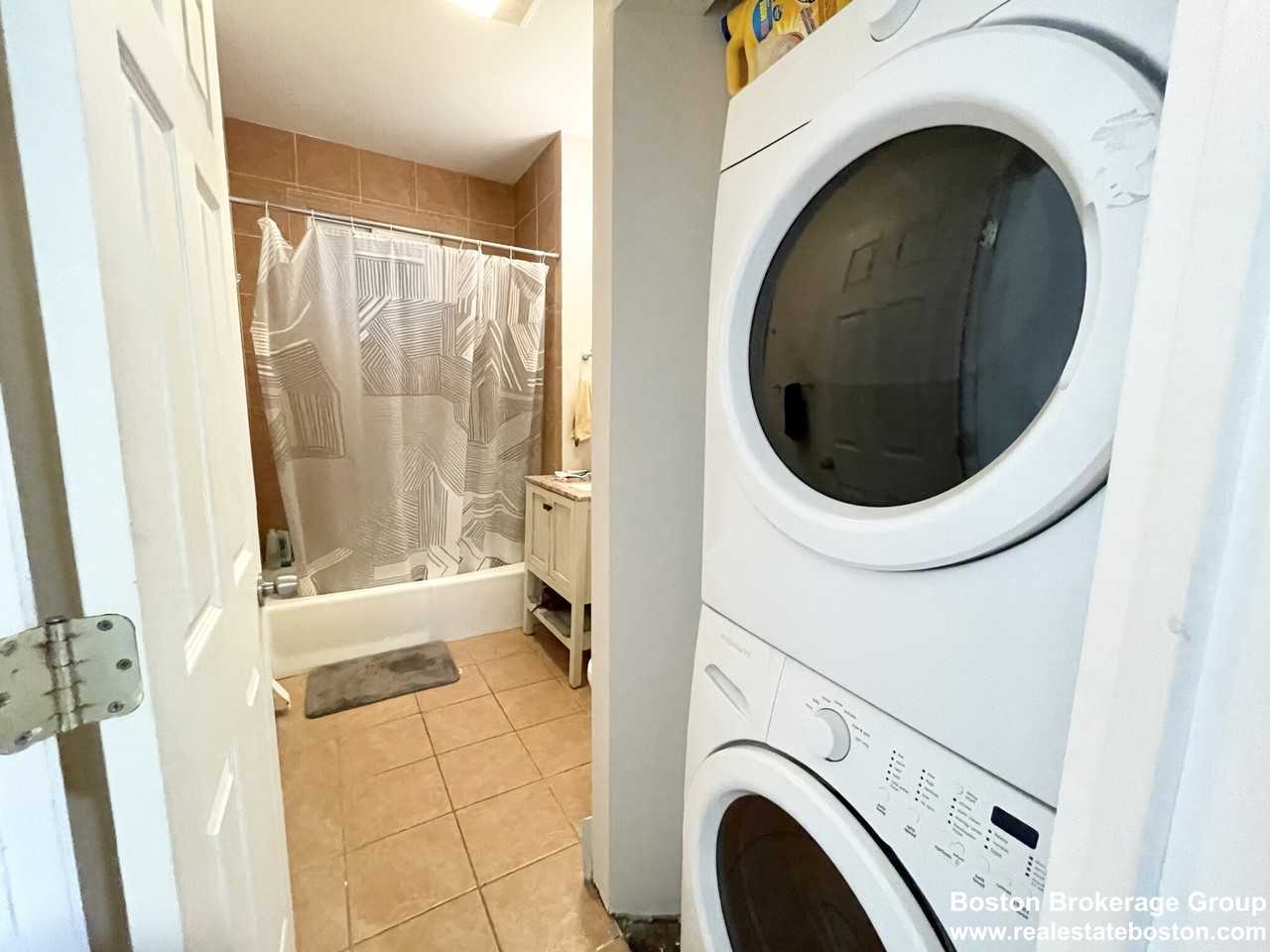 55 Delle Ave #1 - Photo 5 of 7